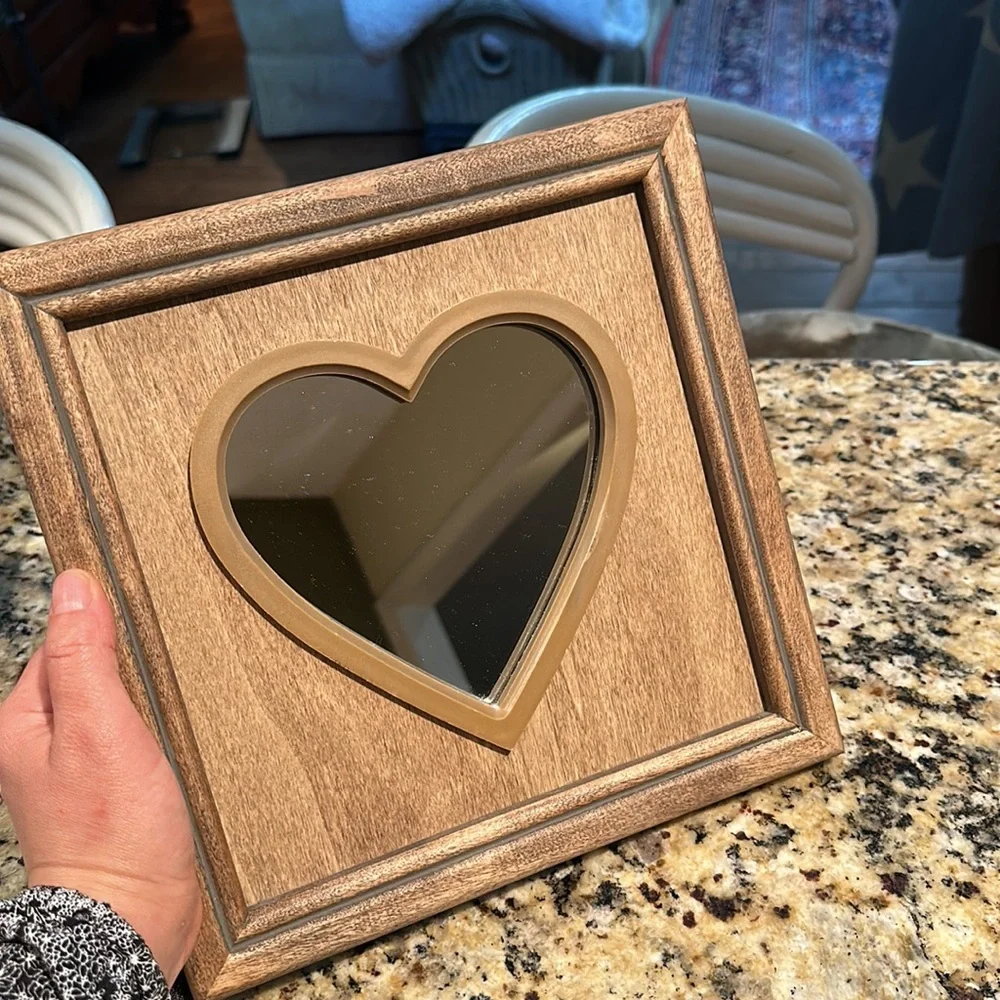 Heart ❤️ mirror 🪞
